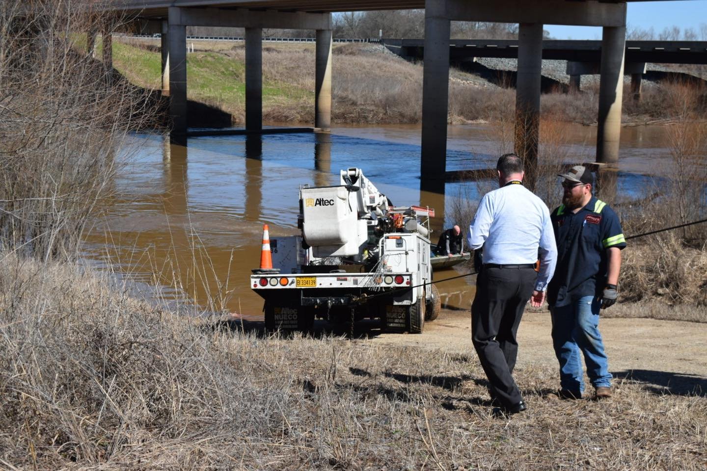 Truck Pulled From Sulphur River In Fouke